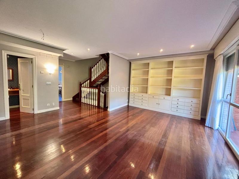 Foto bfcb068c-3cb9-41c0-bb8f-d9a3a0065403. Maison jumelée avec chauffage parking dans Urduliz Foto bfcb068c-3cb9-41c0-bb8f-d9a3a0065403. Maison jumelée avec chauffage parking dans Urduliz