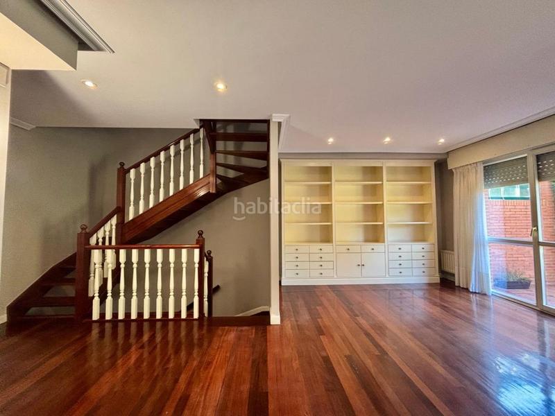 Foto d080e5b9-1294-4464-95a8-f3c9000cc879. Maison jumelée avec chauffage parking dans Urduliz Foto d080e5b9-1294-4464-95a8-f3c9000cc879. Maison jumelée avec chauffage parking dans Urduliz