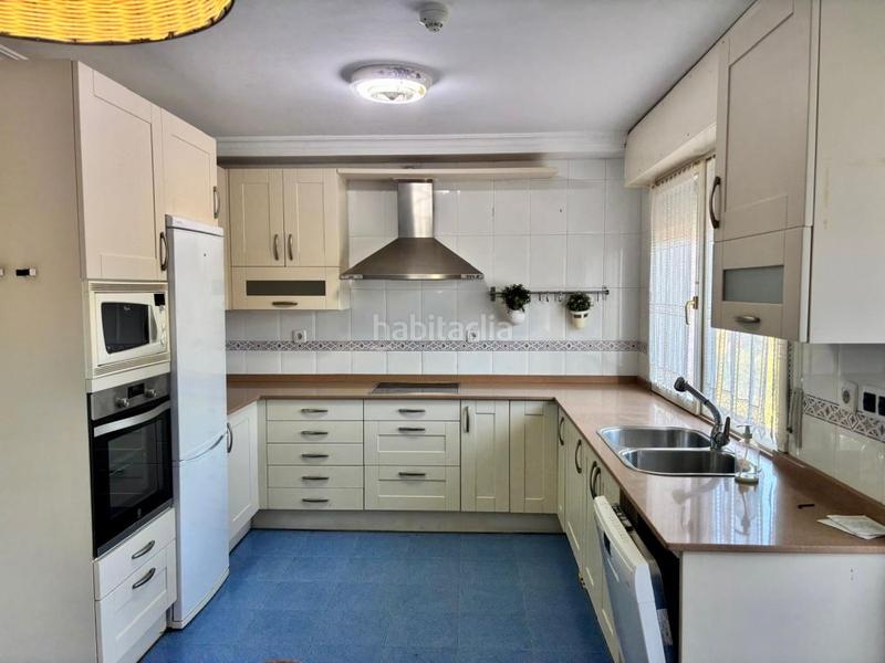 Foto e49af27d-7c9c-4541-b723-78f343b468b0. Maison jumelée avec chauffage parking dans Urduliz Foto e49af27d-7c9c-4541-b723-78f343b468b0. Maison jumelée avec chauffage parking dans Urduliz