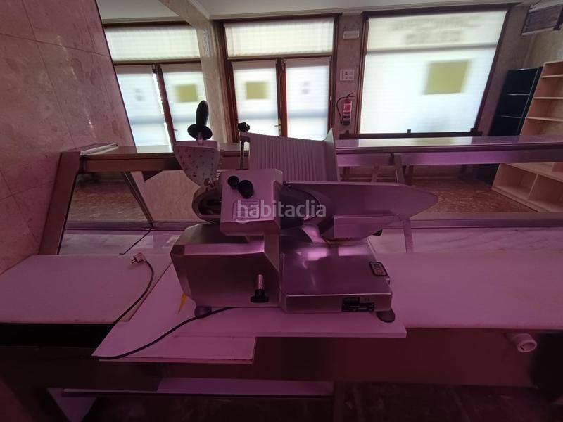 Foto e2e510d3-96e3-43b5-b93d-0037585d7bb0. Alquiler local comercial alquiler de local preparado como carniceria en Zalla Foto e2e510d3-96e3-43b5-b93d-0037585d7bb0. Alquiler local comercial alquiler de local preparado como carniceria en Zalla