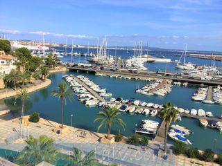 Alquiler Piso en Carrer georges bernanos, 50. Piso nuevo con vistas al mar y balcón de 14 m² Alquiler Piso en Carrer georges bernanos, 50. Piso nuevo con vistas al mar y balcón de 14 m²
