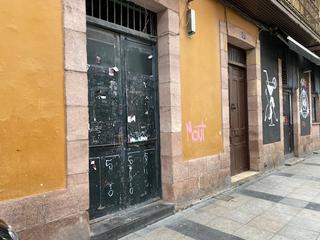 Local commercial à Calle alonso astúlez 9a. Local en venta en torrelavega Local commercial à Calle alonso astúlez 9a. Local en venta en torrelavega