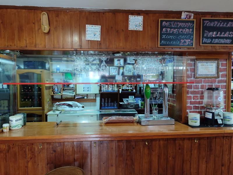 Foto de9bf937-79ce-4a13-abe6-c03b824ce7f6. Geschäftsraum in Cartes Foto de9bf937-79ce-4a13-abe6-c03b824ce7f6. Geschäftsraum in Cartes