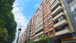 Appartement à Calle calle de san fernando 62. Piso de 3 dormitorios con ascensor en calle san fernando Appartement à Calle calle de san fernando 62. Piso de 3 dormitorios con ascensor en calle san fernando