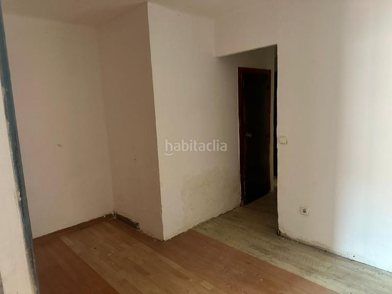 Foto dbc22185-a7ff-40c3-9634-b6038f600b04. Pis a Llefià Badalona Foto dbc22185-a7ff-40c3-9634-b6038f600b04. Pis a Llefià Badalona