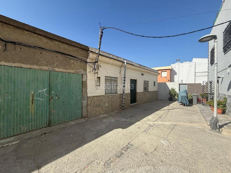 Foto d15c8174-1ac9-4b7b-88ab-794c1d1100e1. Chalet canarias 13 en La Atunara-Periáñez Línea de la Concepción (La) Foto d15c8174-1ac9-4b7b-88ab-794c1d1100e1. Chalet canarias 13 en La Atunara-Periáñez Línea de la Concepción (La)