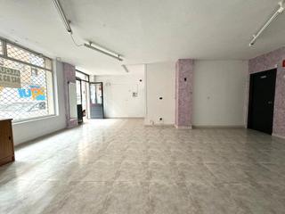 Lloguer Local Comercial a Calle la paz. Local comercial de 70 m2 en los corrales de buelna Lloguer Local Comercial a Calle la paz. Local comercial de 70 m2 en los corrales de buelna