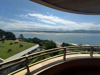 Location Appartement à El Sardinero. Pisazo en alquiler sin muebles, con terraza y unas vistas increí Location Appartement à El Sardinero. Pisazo en alquiler sin muebles, con terraza y unas vistas increí