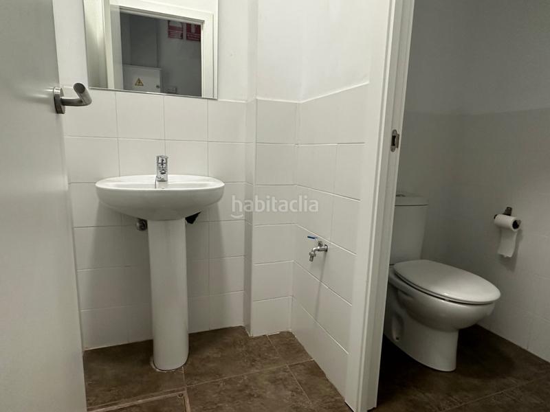 Foto f2002bb2-bc22-4dbf-bec2-cbef0fdff976. Alquiler local comercial  en primera línea comercial excelente ubicación!!!! en Santander Foto f2002bb2-bc22-4dbf-bec2-cbef0fdff976. Alquiler local comercial  en primera línea comercial excelente ubicación!!!! en Santander