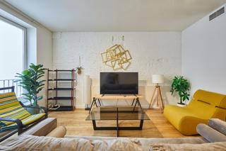 Pis  Carrer de l'argenter. Amplia vivienda reformada con terraza privada en primera planta Pis  Carrer de l'argenter. Amplia vivienda reformada con terraza privada en primera planta