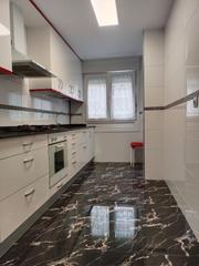 Pis Avenida amaia. Piso reformado en pinueta de 78 m2 construidos con terraza. Pis Avenida amaia. Piso reformado en pinueta de 78 m2 construidos con terraza.