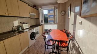 Miete Etagenwohnung in Carreño. Soleado y luminoso piso céntrico con plaza de garaje. Miete Etagenwohnung in Carreño. Soleado y luminoso piso céntrico con plaza de garaje.