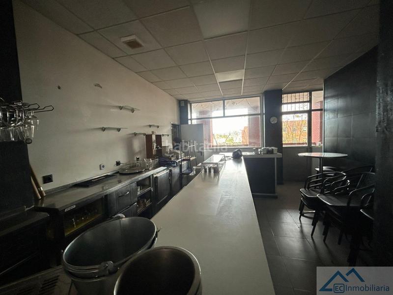 Foto d63b83c9-bdf3-4d68-974c-6b1735abcc28. Alquiler local comercial local en Los Castros Santander Foto d63b83c9-bdf3-4d68-974c-6b1735abcc28. Alquiler local comercial local en Los Castros Santander