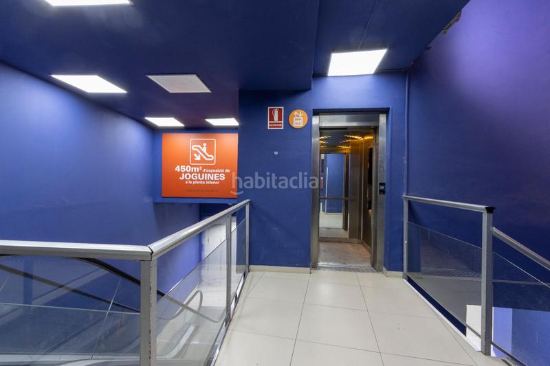 Foto 939ecf1f-cca0-49af-a44e-926dda3a4940. Alquiler local comercial gran local comercial de 923m2 en carretera de Sants, en Barcelona Foto 939ecf1f-cca0-49af-a44e-926dda3a4940. Alquiler local comercial gran local comercial de 923m2 en carretera de Sants, en Barcelona