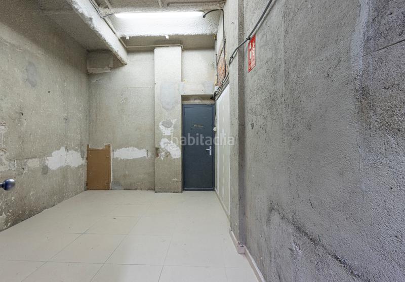 Foto ad9e97d8-6427-4ae9-bff4-32a08005b3e9. Lloguer local comercial a Sants Barcelona Foto ad9e97d8-6427-4ae9-bff4-32a08005b3e9. Lloguer local comercial a Sants Barcelona