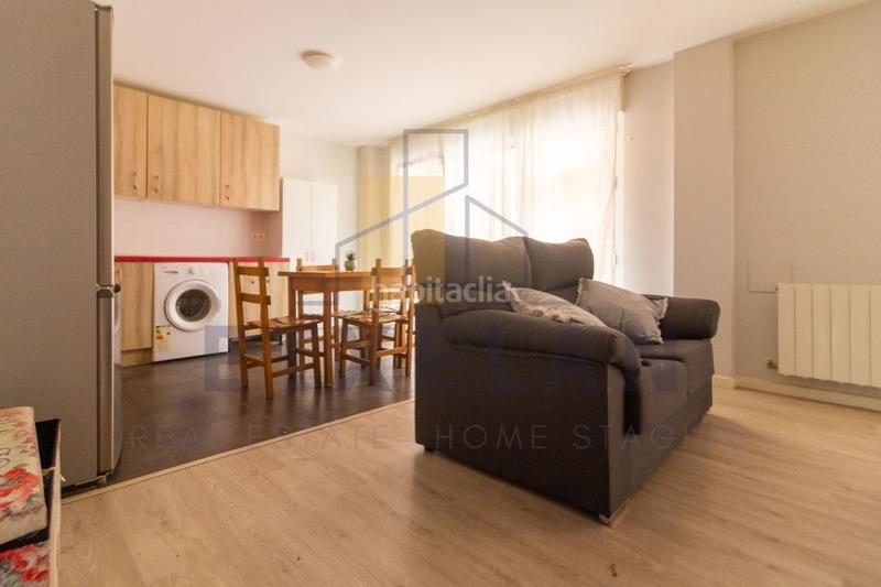 Foto 526f3e02-7135-492b-9512-381a601601c7. Piso luminoso piso con armarios empotrados y salón con cocina abierta en Berriz Foto 526f3e02-7135-492b-9512-381a601601c7. Piso luminoso piso con armarios empotrados y salón con cocina abierta en Berriz