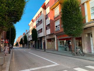 Geschäftsraum Avenida schulz. Local instalado de 100 m2, con escaparate, en zona de paso. Geschäftsraum Avenida schulz. Local instalado de 100 m2, con escaparate, en zona de paso.