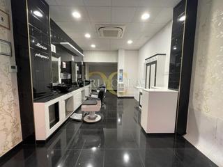 Local commercial  Calle velázquez. Local comercial en venta en la zona del milán. Local commercial  Calle velázquez. Local comercial en venta en la zona del milán.