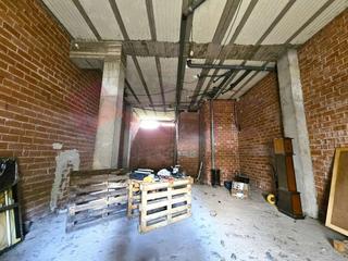 Local Comercial  Avenida de burgos. Local en calle portillejo con permiso para merendero Local Comercial  Avenida de burgos. Local en calle portillejo con permiso para merendero