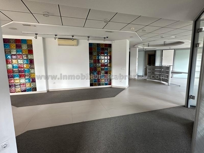 Foto 547d4bc4-9de2-4f65-b72f-4025bd1feced. Office space in calle río lomo 2 in Los Lirios Logroño Foto 547d4bc4-9de2-4f65-b72f-4025bd1feced. Office space in calle río lomo 2 in Los Lirios Logroño