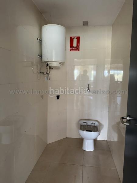 Foto 7c9479ef-b3ff-494b-b2ae-3768cfb928a3. Office space in calle río lomo 2 in Los Lirios Logroño Foto 7c9479ef-b3ff-494b-b2ae-3768cfb928a3. Office space in calle río lomo 2 in Los Lirios Logroño