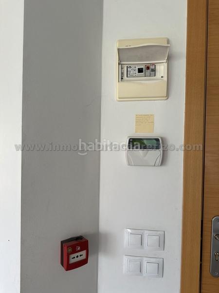 Foto 85018952-8b41-48b3-b90c-31c63782e632. Office space in calle río lomo 2 in Los Lirios Logroño Foto 85018952-8b41-48b3-b90c-31c63782e632. Office space in calle río lomo 2 in Los Lirios Logroño
