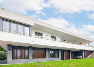 Chalet  Camino del cantu. Villa de diseño con vistas panorámicas en cabueñes, gijón Chalet  Camino del cantu. Villa de diseño con vistas panorámicas en cabueñes, gijón