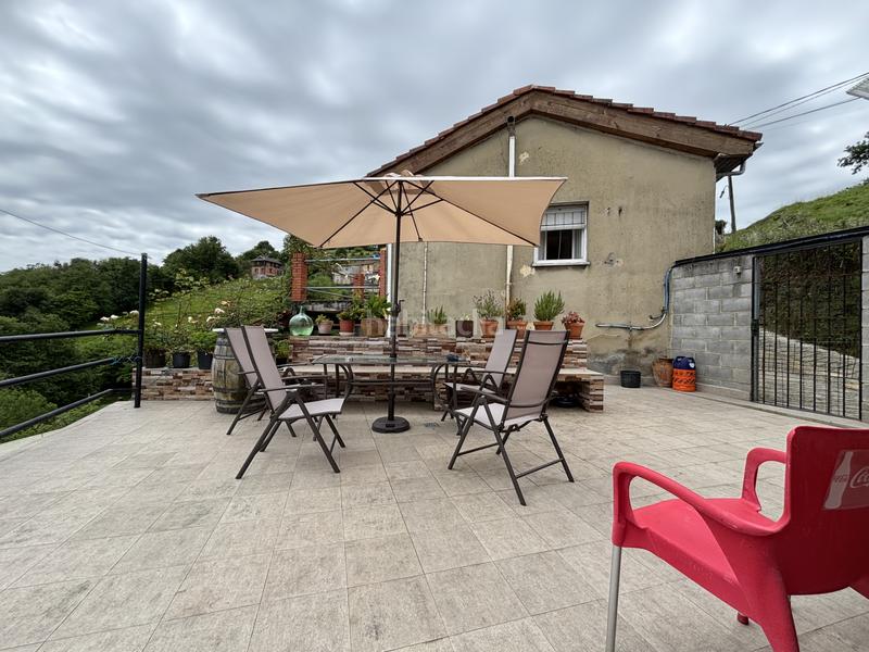 Foto 3bf91788-77eb-4c60-b36a-f8b2911a7034. Casa amb calefacció aparcament a La Felguera Langreo Foto 3bf91788-77eb-4c60-b36a-f8b2911a7034. Casa amb calefacció aparcament a La Felguera Langreo