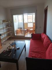 Etagenwohnung  Carrer de maragall 26. Bonito piso con terraza ideal parejas Etagenwohnung  Carrer de maragall 26. Bonito piso con terraza ideal parejas