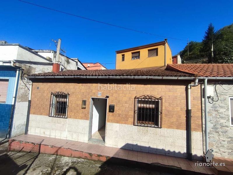Foto d4fe284b-252c-4c12-980d-8b5e982bea84. Casa amb calefacció a Ciaño - Zona Rural Langreo Foto d4fe284b-252c-4c12-980d-8b5e982bea84. Casa amb calefacció a Ciaño - Zona Rural Langreo