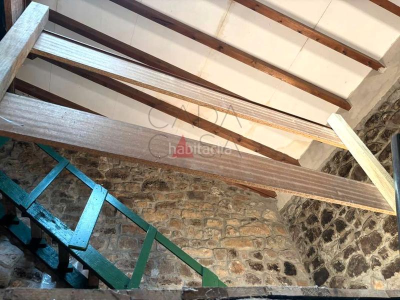 Foto ed5ab4eb-a26b-4fb6-9332-42dc678e71be. Casa adossada amb aparcament a Campoo de Enmedio Foto ed5ab4eb-a26b-4fb6-9332-42dc678e71be. Casa adossada amb aparcament a Campoo de Enmedio