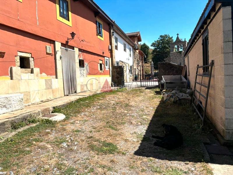 Foto eeba1cab-358d-4d2b-a024-abe0e4de4fe4. Casa adossada amb aparcament a Campoo de Enmedio Foto eeba1cab-358d-4d2b-a024-abe0e4de4fe4. Casa adossada amb aparcament a Campoo de Enmedio