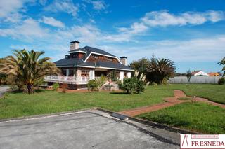 Casa a La Fresneda. Oportunidad de comprar un impresionante chalet individual en el Casa a La Fresneda. Oportunidad de comprar un impresionante chalet individual en el