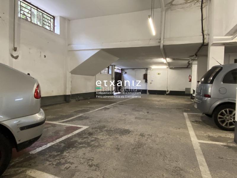 Foto dcdd5dab-5fb7-48e7-a270-a71d9a6a0627. Parking voiture dans Amara Zaharra-Arbaizenea Donostia - San Sebastián Foto dcdd5dab-5fb7-48e7-a270-a71d9a6a0627. Parking voiture dans Amara Zaharra-Arbaizenea Donostia - San Sebastián