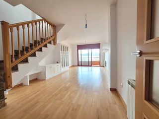 Miete Zweistöckige Wohnung in Carrer maria aurèlia capmany, 17. Piso alquiler , también compra Miete Zweistöckige Wohnung in Carrer maria aurèlia capmany, 17. Piso alquiler , también compra