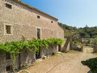 Mas à Escorca. Finca de 800.000 m2 con posesión de 736 m2 en escorca, mallorca Mas à Escorca. Finca de 800.000 m2 con posesión de 736 m2 en escorca, mallorca