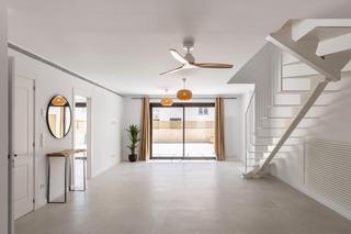 Zweistöckige Wohnung in Sóller. Dúplex de 252 m2 en port de sóller con gran terraza, cerca del m Zweistöckige Wohnung in Sóller. Dúplex de 252 m2 en port de sóller con gran terraza, cerca del m
