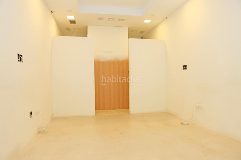 Foto 969ce5cc-09aa-4fdc-aef2-4f0f161d9e58. Lloguer local comercial a calle calvo sotelo 17 a Santander Foto 969ce5cc-09aa-4fdc-aef2-4f0f161d9e58. Lloguer local comercial a calle calvo sotelo 17 a Santander