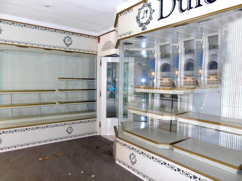 Foto c31a4cac-553e-4073-970f-07e3ed73fd3f. Lloguer local comercial a Centro - Ayuntamiento Santander Foto c31a4cac-553e-4073-970f-07e3ed73fd3f. Lloguer local comercial a Centro - Ayuntamiento Santander