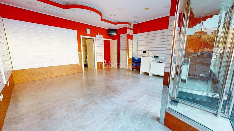Foto a0ea9e14-324c-40bf-a6bf-ac4a1af7c7fd. Local comercial  con mas de cinco metros de fachada, en ctra. trasierra. ideal para aquellos que quieran emprender un negocio o inv en Córdoba Foto a0ea9e14-324c-40bf-a6bf-ac4a1af7c7fd. Local comercial  con mas de cinco metros de fachada, en ctra. trasierra. ideal para aquellos que quieran emprender un negocio o inv en Córdoba