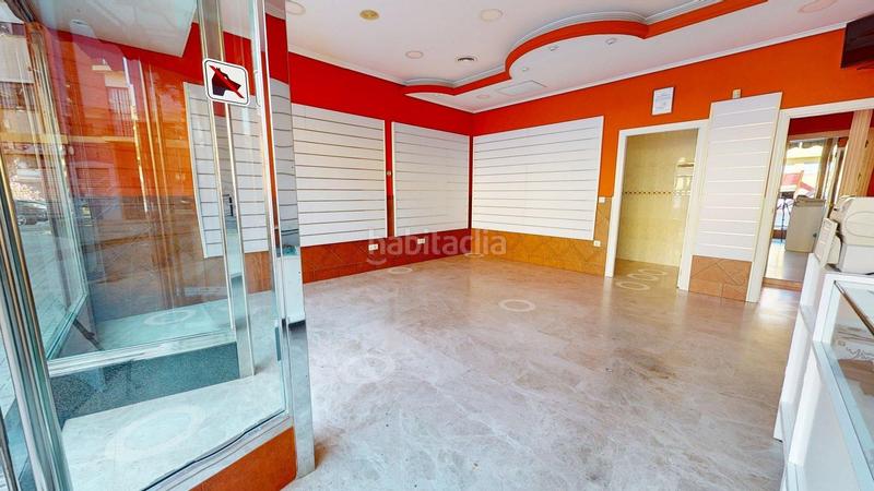 Foto eb60718a-0b1e-484f-9ebc-a289f8496c25. Local comercial  con mas de cinco metros de fachada, en ctra. trasierra. ideal para aquellos que quieran emprender un negocio o inv en Córdoba Foto eb60718a-0b1e-484f-9ebc-a289f8496c25. Local comercial  con mas de cinco metros de fachada, en ctra. trasierra. ideal para aquellos que quieran emprender un negocio o inv en Córdoba