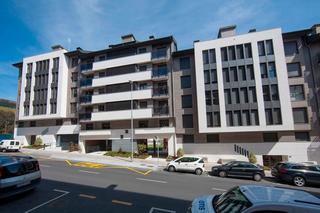 Aparcament cotxe a N/a. Aparcamiento seguro y con escasas maniobra para guardar tu coche Aparcament cotxe a N/a. Aparcamiento seguro y con escasas maniobra para guardar tu coche