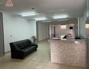 Lloguer Local Comercial a Couto. Local en la zona del couto proxima al centro Lloguer Local Comercial a Couto. Local en la zona del couto proxima al centro