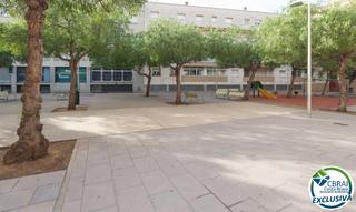 Local Comercial Carrer del puig rom. Local-comercial a 200m de la playa en el centro de roses Local Comercial Carrer del puig rom. Local-comercial a 200m de la playa en el centro de roses