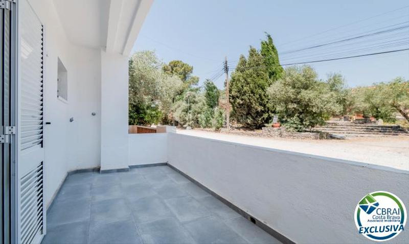 Foto 44e63e92-7b5e-4fb1-bf1a-6e33d6fe18a8. Maison avec chauffage parking dans Nord Roses Foto 44e63e92-7b5e-4fb1-bf1a-6e33d6fe18a8. Maison avec chauffage parking dans Nord Roses