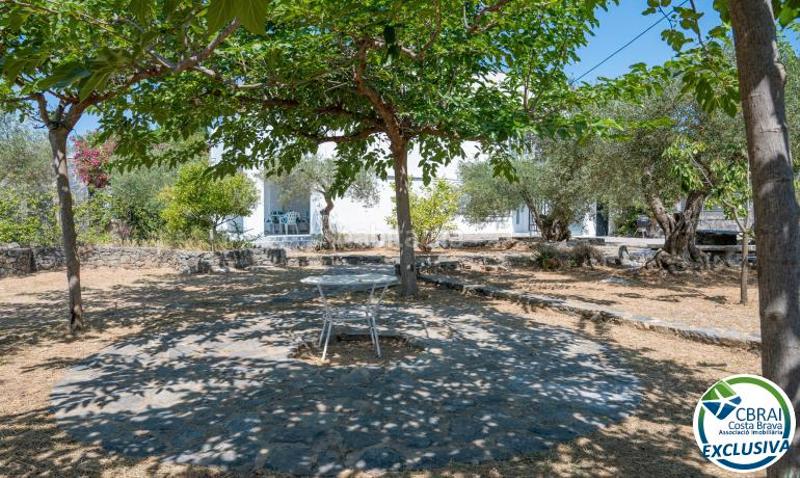 Foto cc70bc3d-7fef-4af3-9c78-a33b8e28465c. Maison avec chauffage parking dans Nord Roses Foto cc70bc3d-7fef-4af3-9c78-a33b8e28465c. Maison avec chauffage parking dans Nord Roses