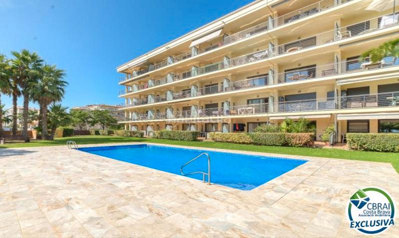 Foto 0057c232-7e1f-4d11-8ad9-a44c3c110597. Apartamento  en primera línea de mar en salatà, en Roses Foto 0057c232-7e1f-4d11-8ad9-a44c3c110597. Apartamento  en primera línea de mar en salatà, en Roses