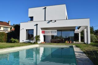 Maison  Lugar cesar. Exclusiva casa de diseño en calo, teo a coruña, con jardín, gara Maison  Lugar cesar. Exclusiva casa de diseño en calo, teo a coruña, con jardín, gara