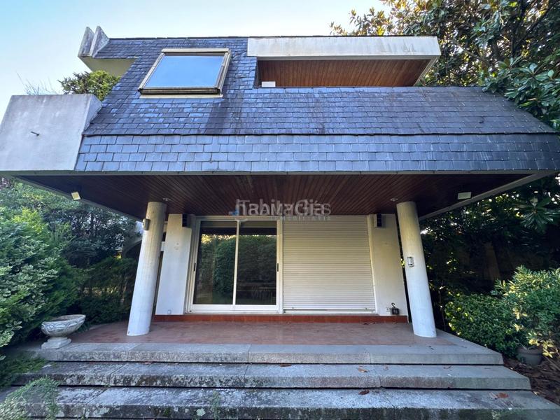 Foto 9c311e3f-750f-48f9-b9c3-5decc3bfd372. Chalet avec chauffage parking dans Plaza España - Corte Inglés Vigo Foto 9c311e3f-750f-48f9-b9c3-5decc3bfd372. Chalet avec chauffage parking dans Plaza España - Corte Inglés Vigo