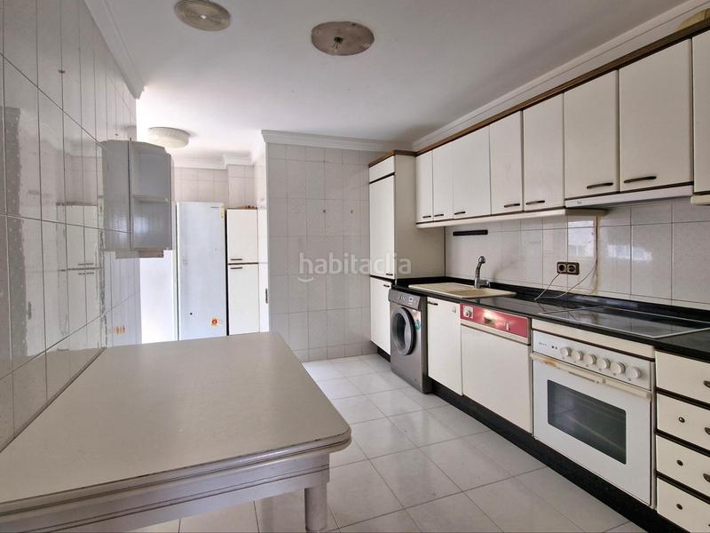Foto 23dc0cbd-6fe8-44f7-b845-deff031a3fa1. Location duplex avec chauffage parking dans Riazor - Visma Coruña (A) Foto 23dc0cbd-6fe8-44f7-b845-deff031a3fa1. Location duplex avec chauffage parking dans Riazor - Visma Coruña (A)